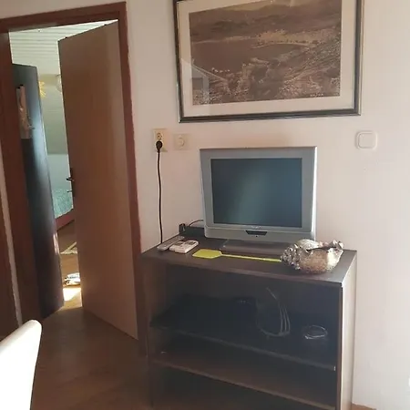 Apartman In With Balcony, Air Conditioning, Wifi, Dishwasher 3320-1 Baška