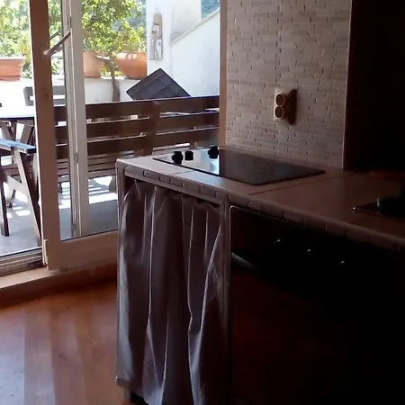In With Balcony, Air Conditioning, Wifi, Dishwasher 3320-1